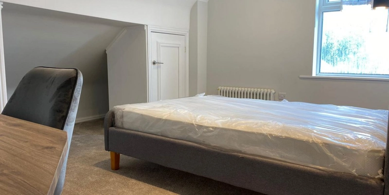 Lenton Boulevard Flat 5 - Luxury 2 Bed Student Apartment - Thumbnail 5