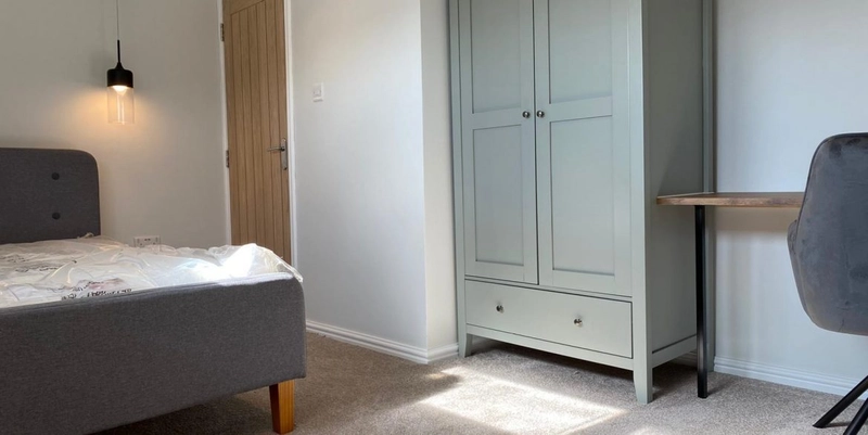 Lenton Boulevard Flat 5 - Luxury 2 Bed Student Apartment - Thumbnail 3