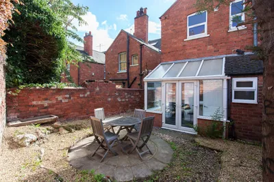 Spare rooms - 6 Bed Student Wiverton Road NG7 - Thumbnail 2