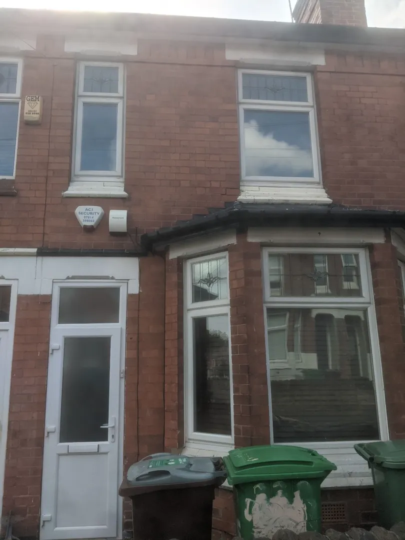 55 Teversal Avenue: 4 Bedroom Student House NG7 1PX - Image 1