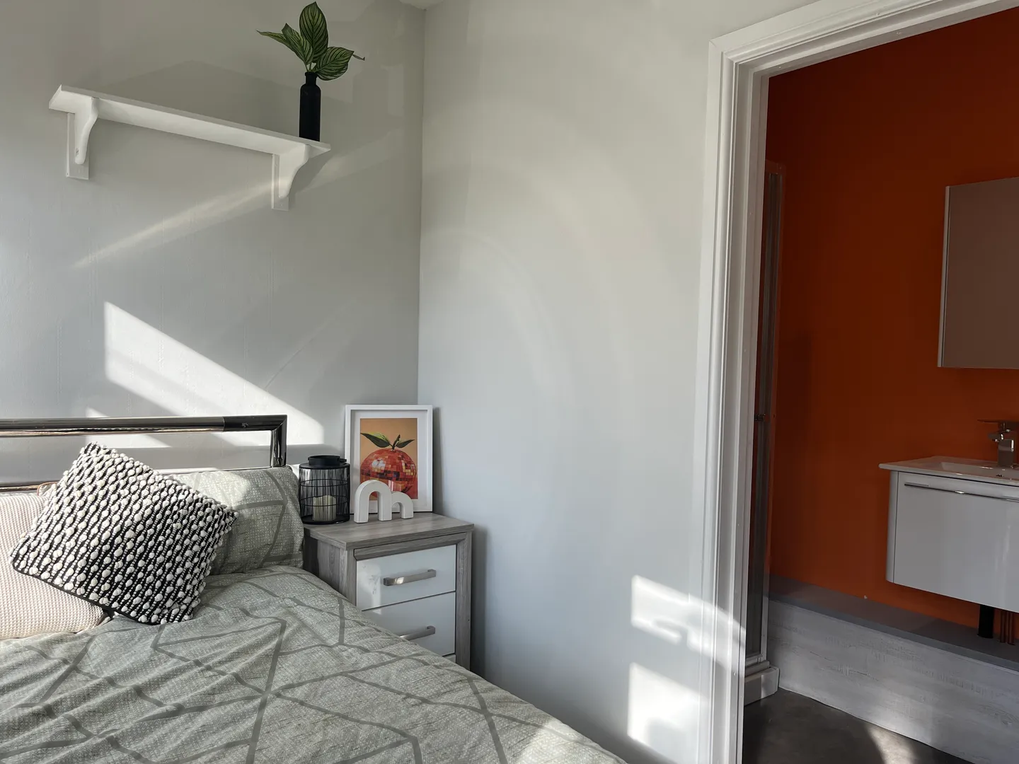 Kirkby St // 3 Bed // Ensuite // AUG 2026 - Image 1