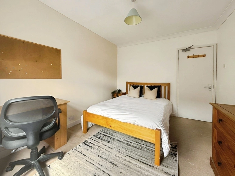 21 Priory Street, 6 Bedrooms NG7 2NX - Room rents - Thumbnail 10