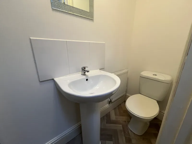 All Ensuites // Extra Large 7 Bed // Monks Rd // SEPT 2026 - Image 9