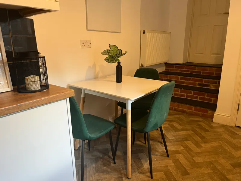 All Ensuites // Extra Large 7 Bed // Monks Rd // SEPT 2026 - Image 13