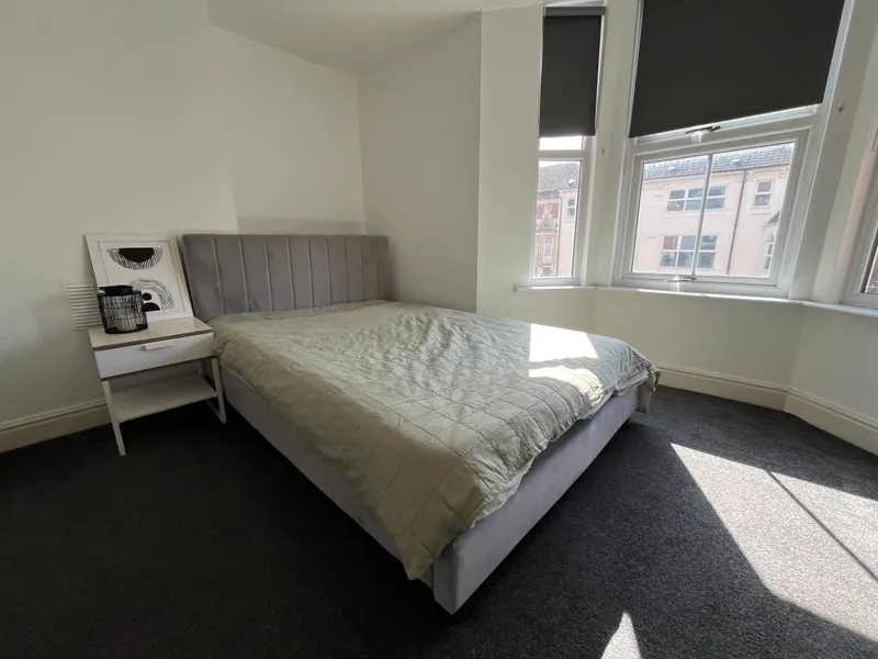 All Ensuites // Extra Large 7 Bed // Monks Rd // SEPT 2026 - Image 18