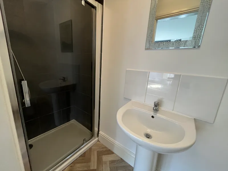 All Ensuites // Extra Large 7 Bed // Monks Rd // SEPT 2026 - Image 24
