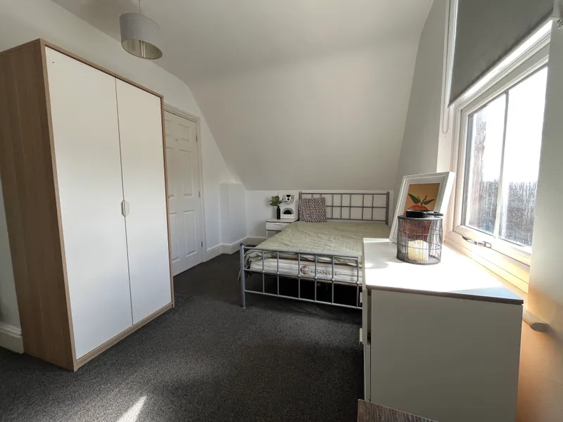 All Ensuites // Extra Large 7 Bed // Monks Rd // SEPT 2026 - Image 27