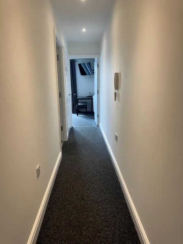 Ensuite // High Street // 1 Bed Apartment // JULY 2026 - Image 6