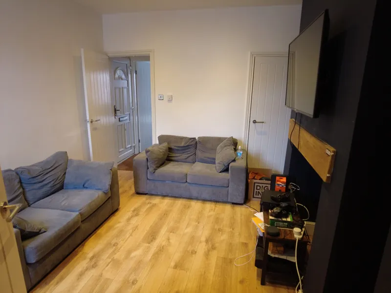 2 Bed +Study Room // Thesiger St // AUG 2026 - Image 5