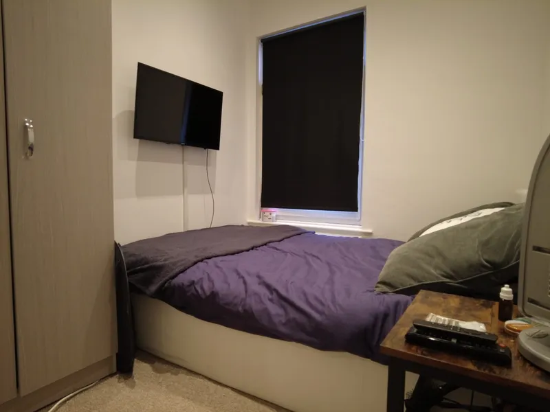 2 Bed +Study Room // Thesiger St // AUG 2026 - Image 8