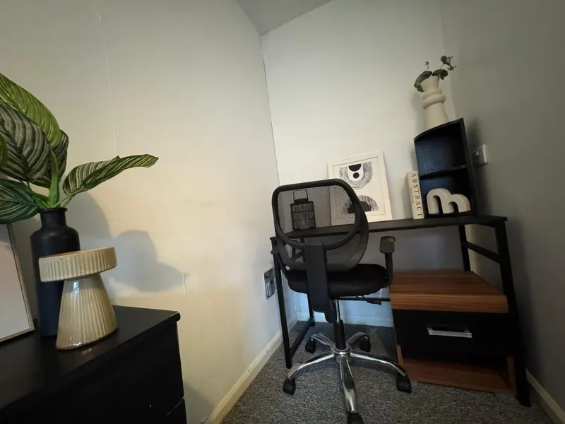 Allocated Parking Space // 2 Bed // Portland St // SEPT 2026 - Image 11