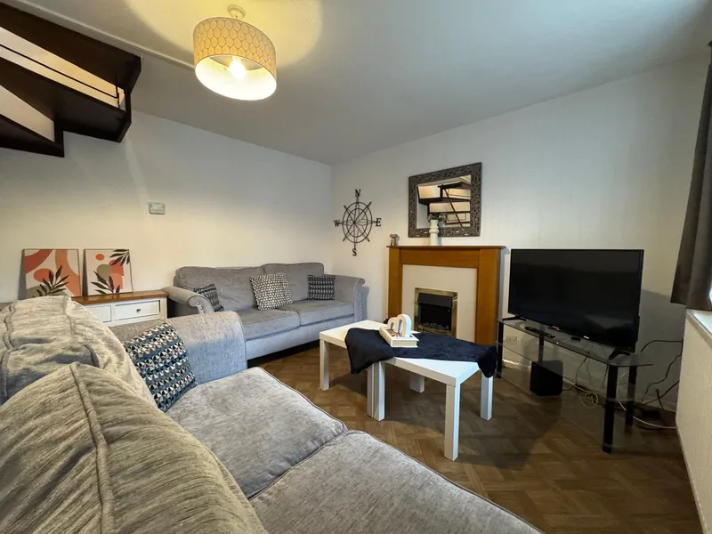 Allocated Parking Space // 2 Bed // Portland St // SEPT 2026 - Image 7