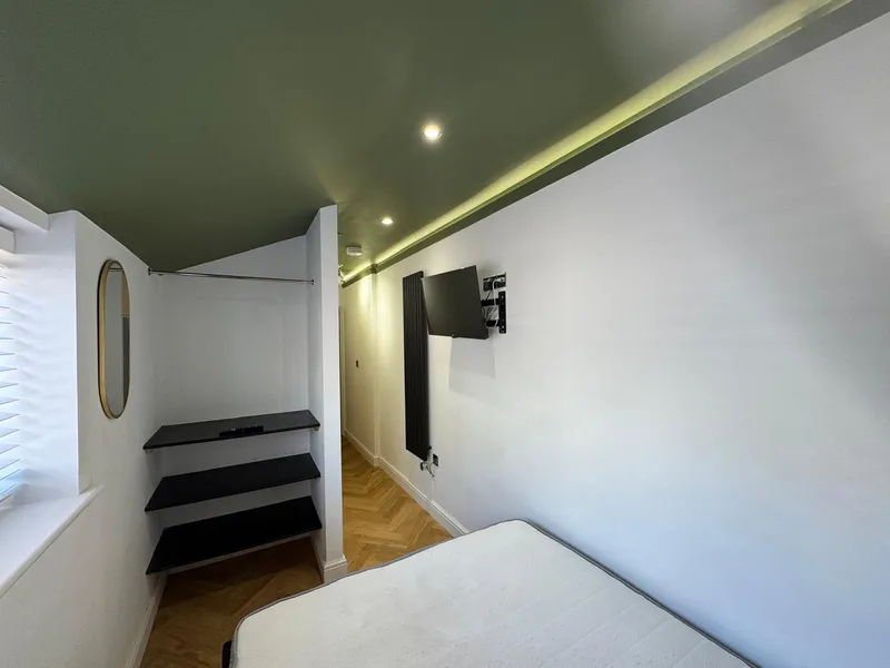 All Ensuites // Luxury  2 Bed // Boultham Ave // SEPT 2026 - Image 9