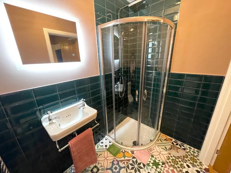 All Ensuites // Luxury  2 Bed // Boultham Ave // SEPT 2026 - Image 16