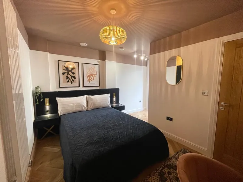 All Ensuites // Luxury  2 Bed // Boultham Ave // SEPT 2026 - Image 11