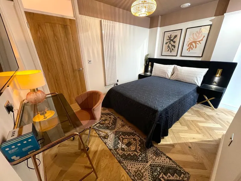 All Ensuites // Luxury  2 Bed // Boultham Ave // SEPT 2026 - Image 12