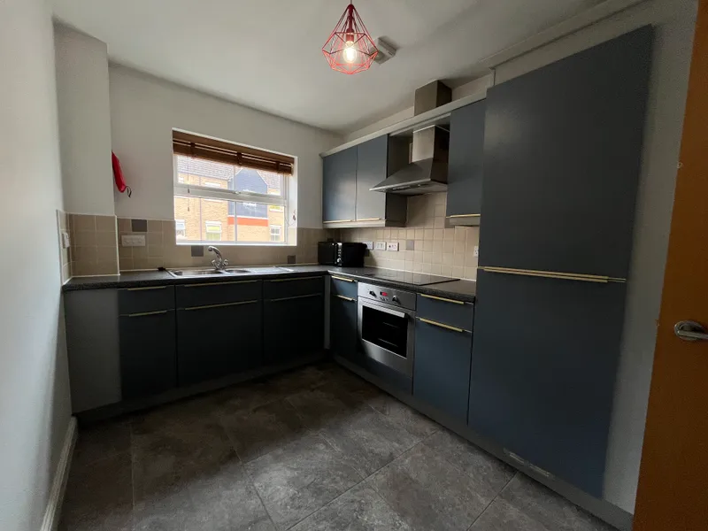 Student // Ensuite 2 Bed Flat // Jul 2026 - Image 2