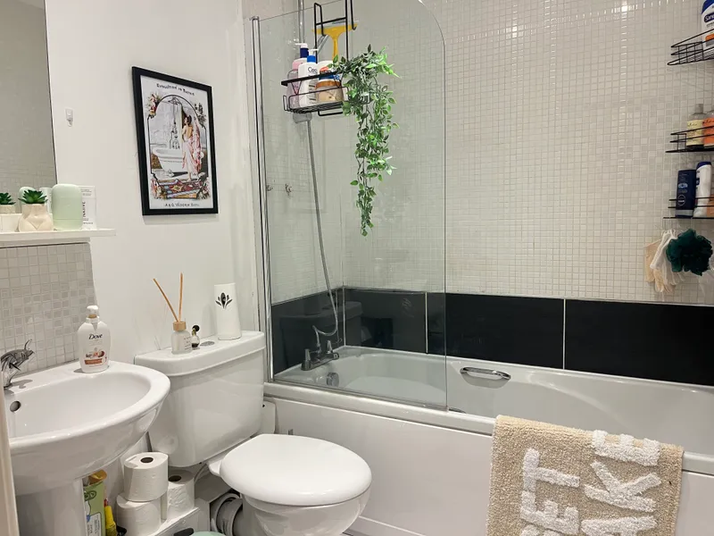 Tanners Court // 2 Bed Flat // Sept 2026 - Image 7