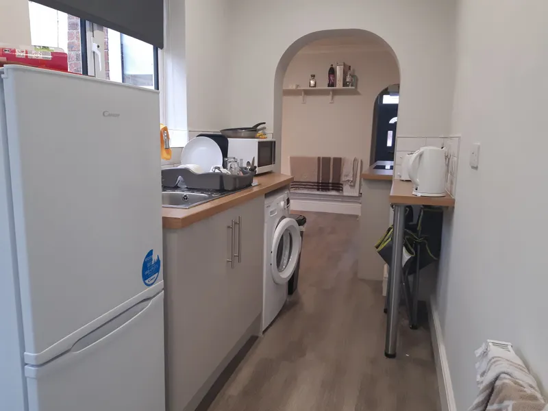 Chelmsford Street // 2 Bed House // Aug 2026 - Image 5