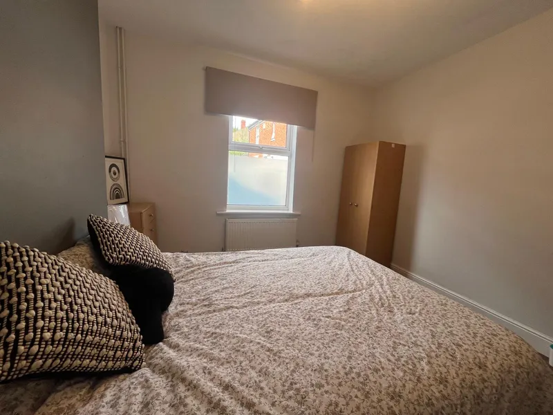 Spacious 4 Bedroom House // 2026/7 - Image 29