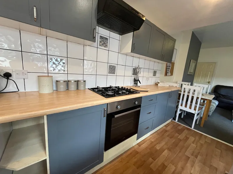 Spacious 4 Bedroom House // 2026/7 - Image 2