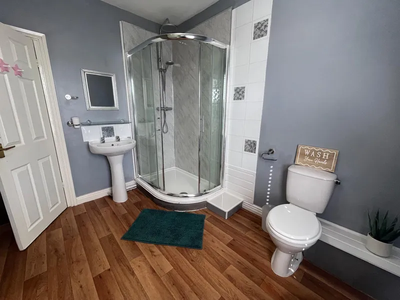 Spacious 4 Bedroom House // 2026/7 - Image 15