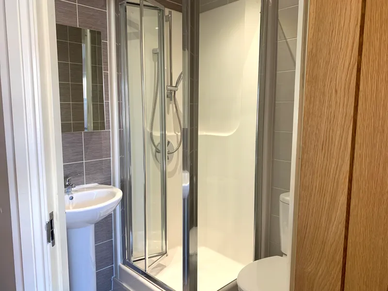 3 BED EN SUITE STUDENT FLAT  // 2026/7 - Image 6