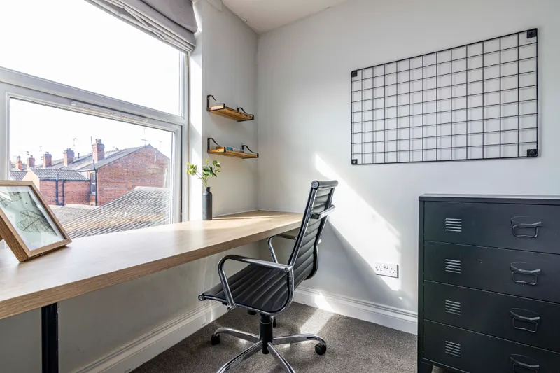 6 Bedroom // Student House // Sept 2026 - Image 17