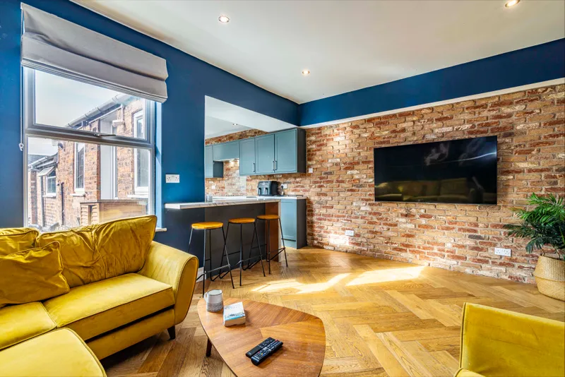 6 Bedroom // Student House // Sept 2026 - Image 3