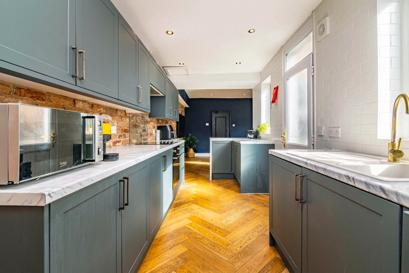 6 Bedroom // Student House // Sept 2026 - Image 1