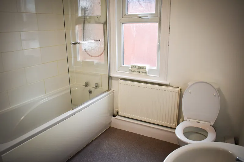 West End // 6 Bed House // SEPT 2026 - Image 15