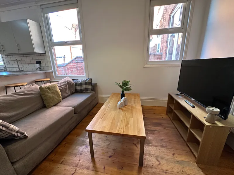 West End // 6 Bed House // SEPT 2026 - Image 7