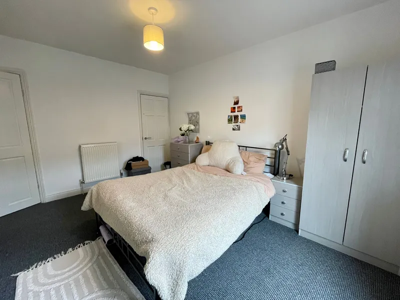 Gaunt St // 2 Bed // JULY 2026 - Image 14