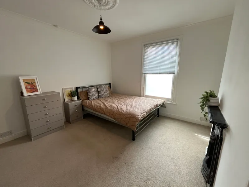 Kirkby St // 2 Bed // JULY 2026 - Image 5