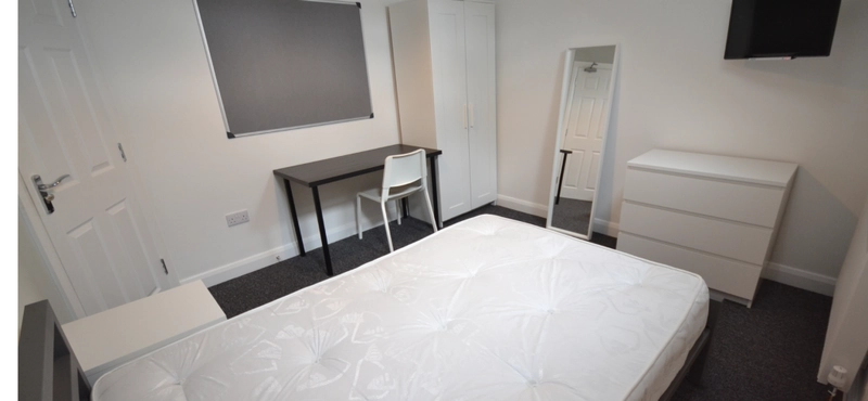 Cranmer Grove: 6 rooms house share. NG3 4HE - Thumbnail 5