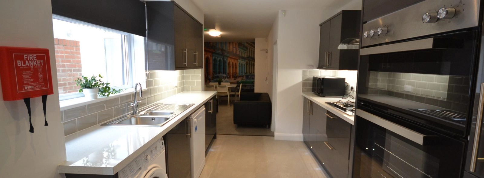 Cranmer Grove: 6 rooms NG3 4HE - Image 1