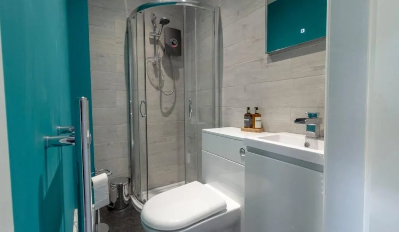 235 Monks Road: 6-Bed All Ensuite Student Property! - Thumbnail 4