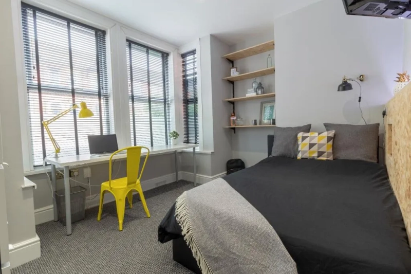 235 Monks Road: 6-Bed All Ensuite Student Property! - Thumbnail 7