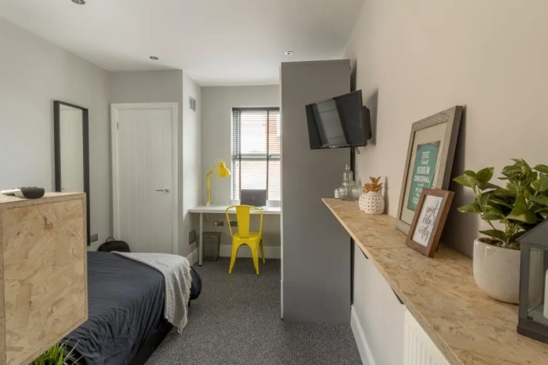 235 Monks Road: 6-Bed All Ensuite Student Property! - Thumbnail 8