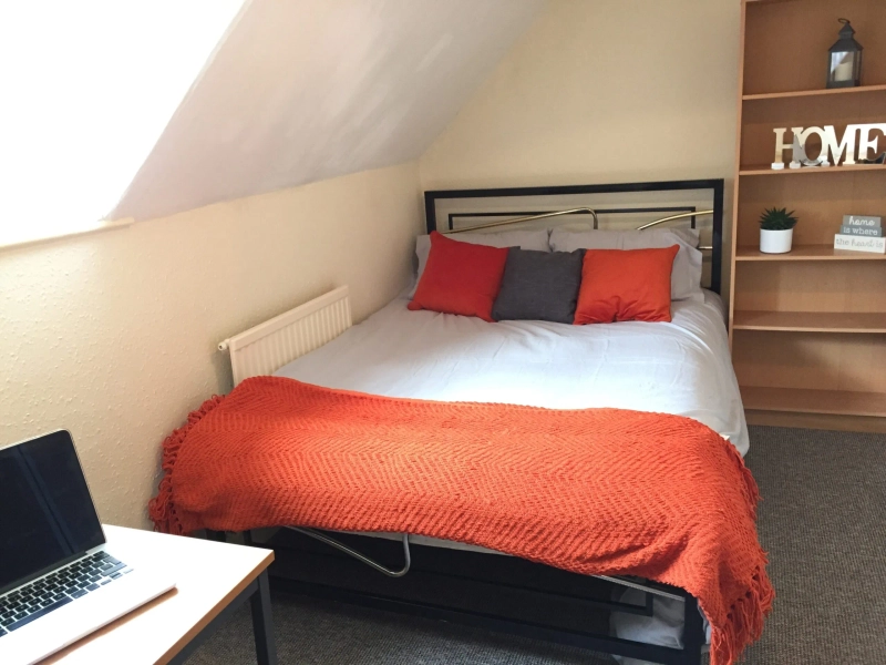 Abbot Street – 5 Bed - Thumbnail 4