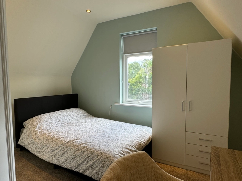 5 BEDROOM WITH ALL ENSUITES AVAILABLE FOR 25/26 - Thumbnail 5