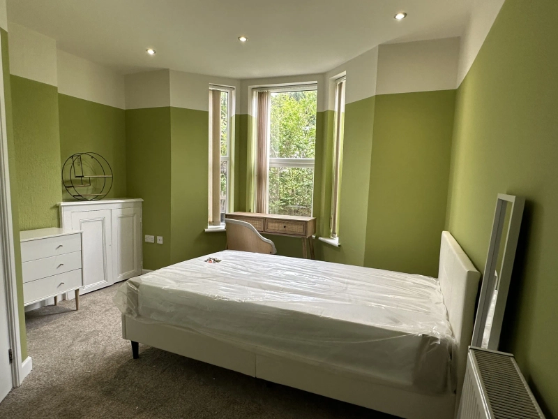 5 BEDROOM WITH ALL ENSUITES AVAILABLE FOR 25/26 - Thumbnail 6