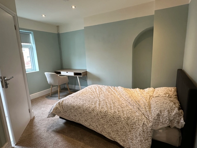 5 BEDROOM WITH ALL ENSUITES AVAILABLE FOR 25/26 - Thumbnail 9