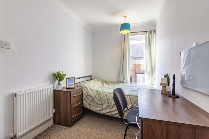 Kirkby Street - 3 Bed +Study - Thumbnail 1
