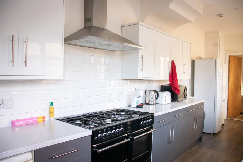 38 Boultham Avenue, LN5 7XZ - 5 BED - Thumbnail 11