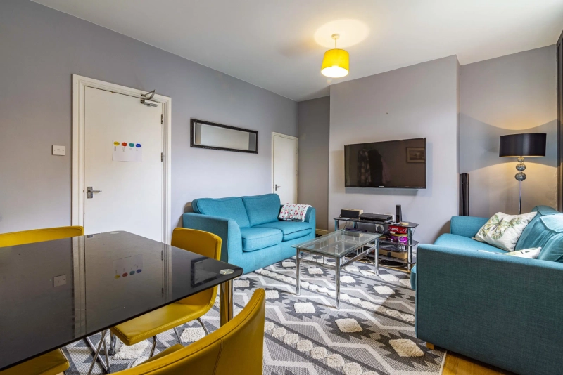 42 Kesteven Street - 4 bed - Thumbnail 11