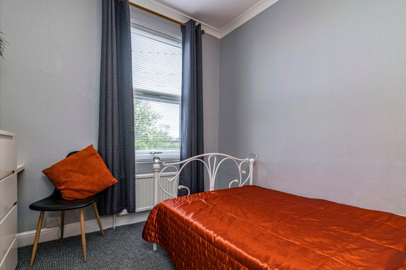 54 Kesteven Street - 4 Bed - BEDROOM 2 AVAILABLE NOW! - Thumbnail 9