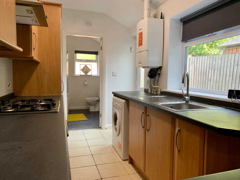Foster Street, LN5 7QE - 4 Bed - Thumbnail 16