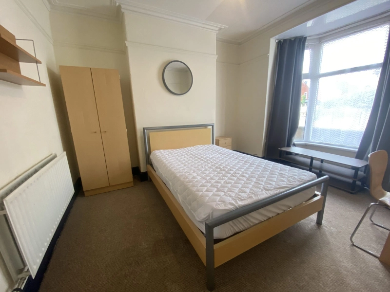 Student House: Sincil Bank - 3 Bed, 2 Bath - Thumbnail 5