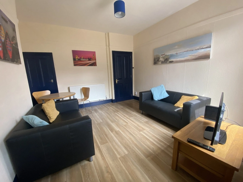 Student House: Sincil Bank - 3 Bed, 2 Bath - Thumbnail 9